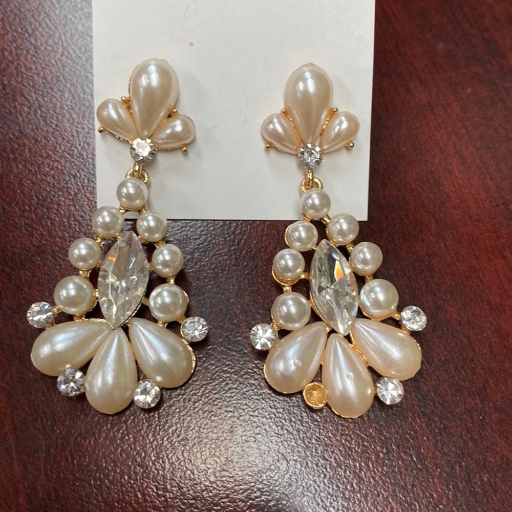 Wait On You Earrings:Gold/Multi